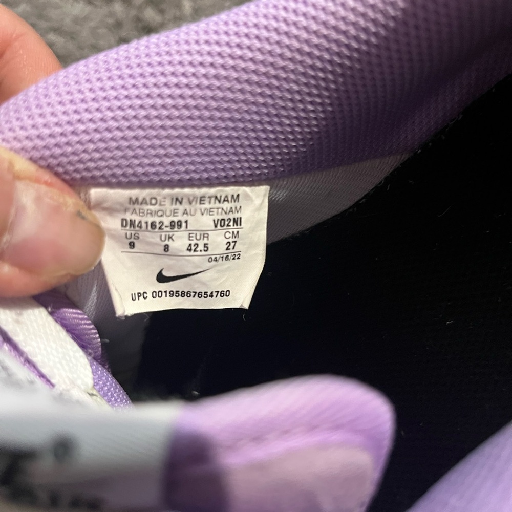 Nike Air Force 1 Low-Top White and Lavender Sneakers - Picture 5 of 5